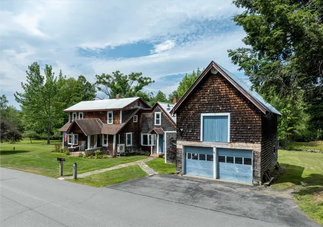 Homes for sale in Springfield, VT | 264 Elm Hl, Springfield, VT 05156 | MLS# 5053763