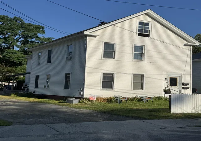 Homes for sale in Brattleboro, VT | 109 Central St, Brattleboro, VT 05301 | MLS# 5054423