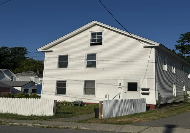 Homes for sale in Brattleboro, VT | 109 Central St, Brattleboro, VT 05301 | MLS# 5054423