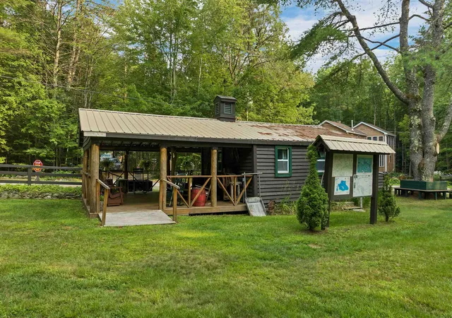 4th image of 883 Center St, Wolfeboro, NH 03894 | MLS# 5055753