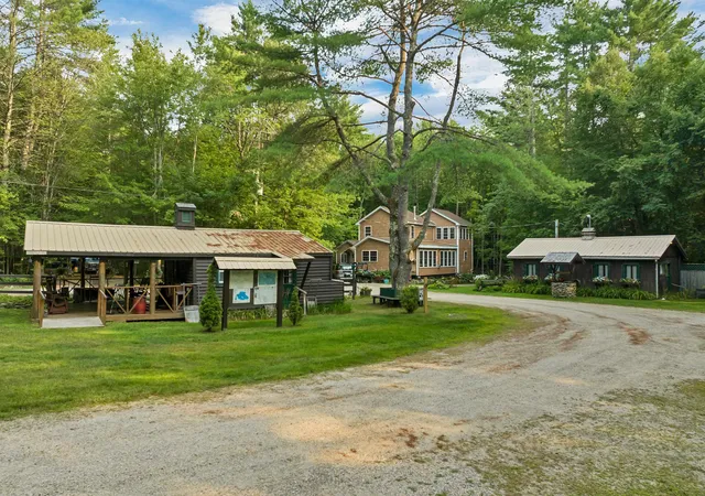 5th image of 883 Center St, Wolfeboro, NH 03894 | MLS# 5055753