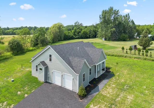 Photo 3 of Single family home for sale at 52 East Olive St, Grand Isle, VT 05458 | MLS# 5057636 | Listing updated on 2026-08-25