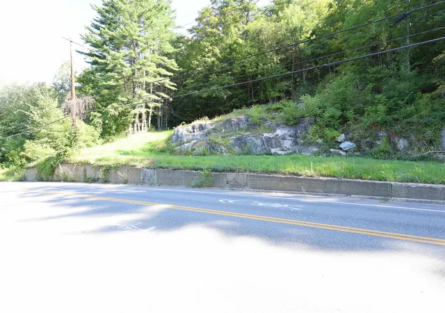 Homes for sale in Hartford, VT | 1015 Maple St, Hartford, VT 05001 | MLS# 5057993