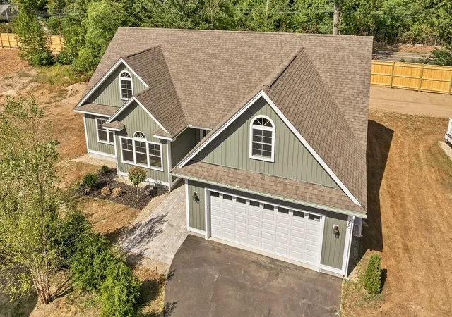 Photo 3 of Single family home for sale at 280 Sterling Dr, Laconia, NH 03246 | MLS# 5058790 | Listing updated on 2026-08-28