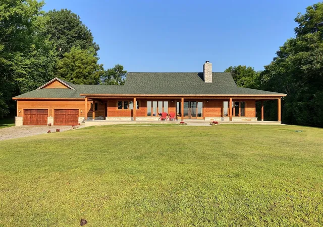 2nd image of 1099 E Shore Rd, Isle La Motte, VT 05463 | MLS# 5058944