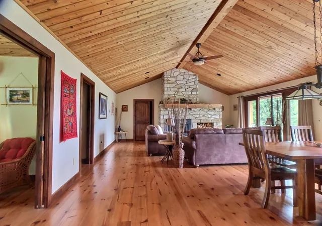 5th image of 1099 E Shore Rd, Isle La Motte, VT 05463 | MLS# 5058944