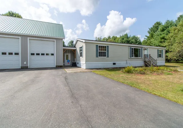 Photo 4 of Single family home for sale at 99 River Rd, Orleans, VT 05860 | MLS# 5060210 | Listing updated on 2026-09-02