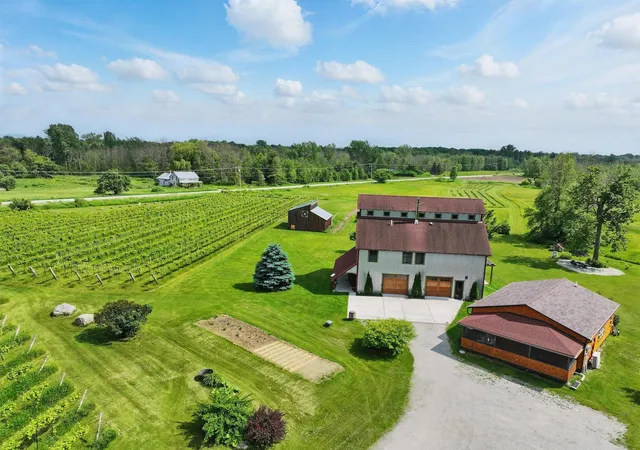 4th image of 85 Shrine Rd, Isle La Motte, VT 05463 | MLS# 5060296