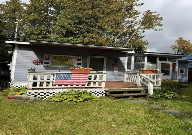 Photo 1 of Single family home for sale at 35 Hammond Shore Rd, Franklin, VT 05457 | MLS# 5060520 | Listing updated on 2026-09-12
