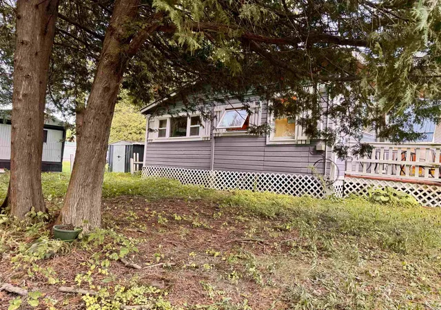 Photo 2 of Single family home for sale at 35 Hammond Shore Rd, Franklin, VT 05457 | MLS# 5060520 | Listing updated on 2026-09-12