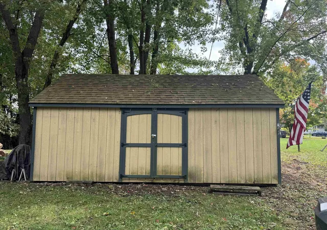 Photo 3 of Single family home for sale at 35 Hammond Shore Rd, Franklin, VT 05457 | MLS# 5060520 | Listing updated on 2026-09-12