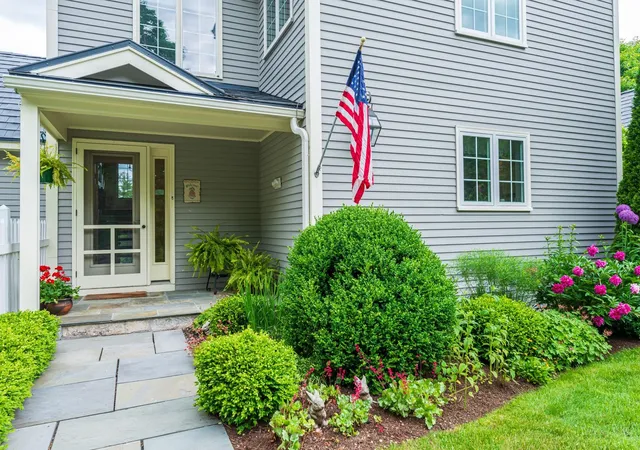 Homes for sale in Manchester, VT | 263 Kestrel Ct #F-17, Manchester, VT 05254 | MLS# 5061519