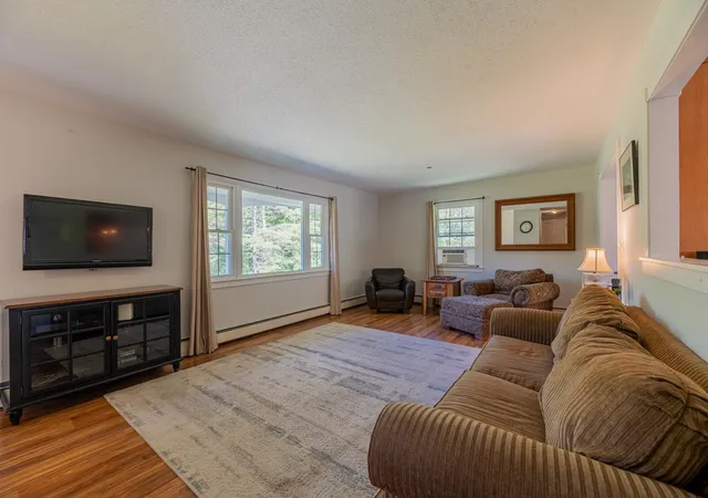 Homes for sale in Dorset, VT | 27 Owls Head Hill Ln, Dorset, VT 05251 | MLS# 5062143
