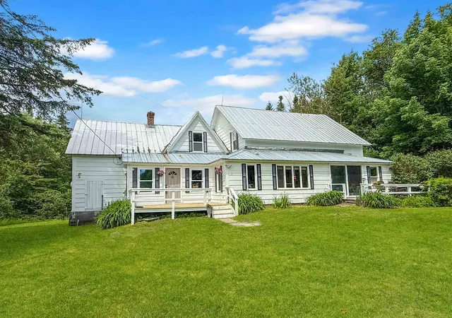 2nd image of 126 Gray Rd, Columbia, NH 03576 | MLS# 5062333