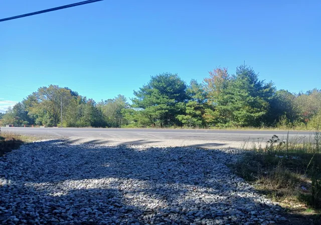 Homes for sale in Lee, NH | 373 Calef Hwy, Lee, NH 03861 | MLS# 5063226