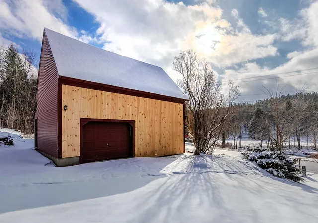 Photo 3 of Single family home for sale at 5798 West Woodstock Rd, Woodstock, VT 05091 | MLS# 5063810 | Listing updated on 2026-09-11
