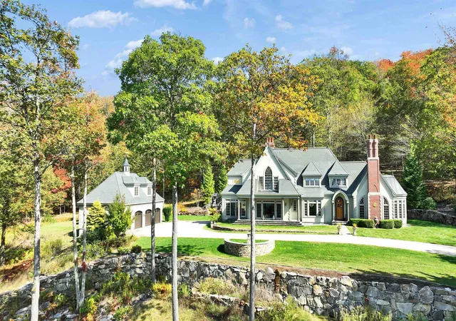 Photo 1 of Single family home for sale at 59 Westview Dr, Peterborough, NH 03458 | MLS# 5064663 | Listing updated on 2026-08-28