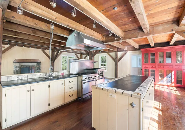 Photo 4 of Single family home for sale at 131 Stark Rd, Brattleboro, VT 05301 | MLS# 5064709 | Listing updated on 2026-05-22
