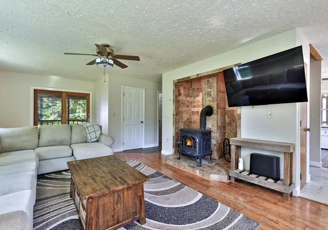 Photo 3 of Single family home for sale at 2140 Brandon Mountain Rd, Rochester, VT 05767 | MLS# 5064748 | Listing updated on 2026-09-09