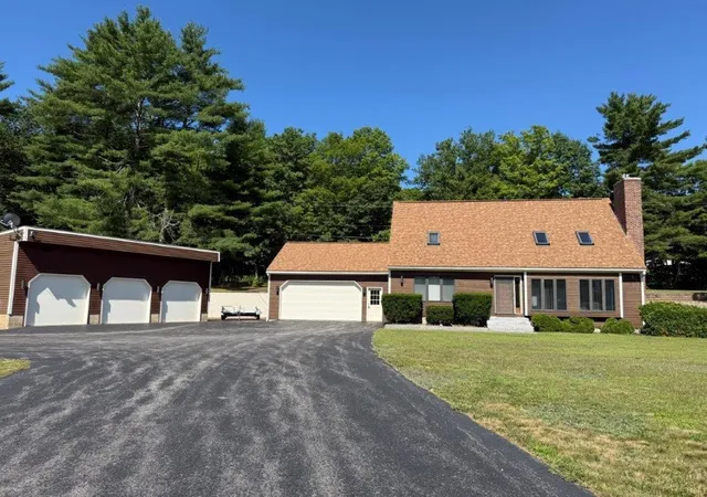 1st image of 1005 Nh Route 106 N, Loudon, NH 03307 | MLS# 5064930