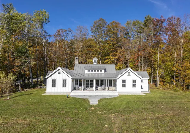 Homes for sale in Manchester, VT | 466 Three Maple Dr, Manchester, VT 05255 | MLS# 5065200