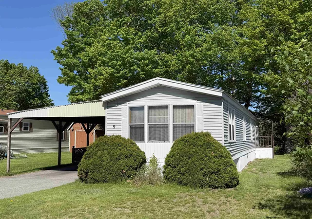Homes for sale in Gorham, NH | 9 Paradise St, Gorham, NH 03581 | MLS# 5065956