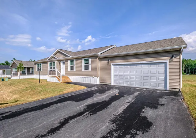 Photo 2 of Manufactured home for sale at 72 Diamondback Dr, Rochester, NH 03868 | MLS# 5066910 | Listing updated on 2026-09-11