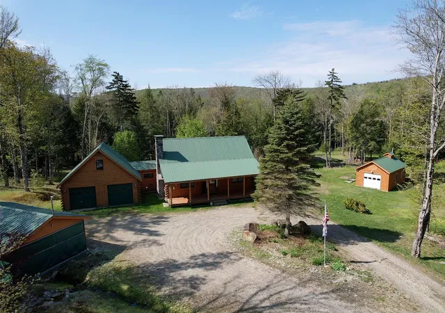 Homes for sale in Stratton, VT | 619 Stratton Arlington Rd, Stratton, VT 05360 | MLS# 5067339