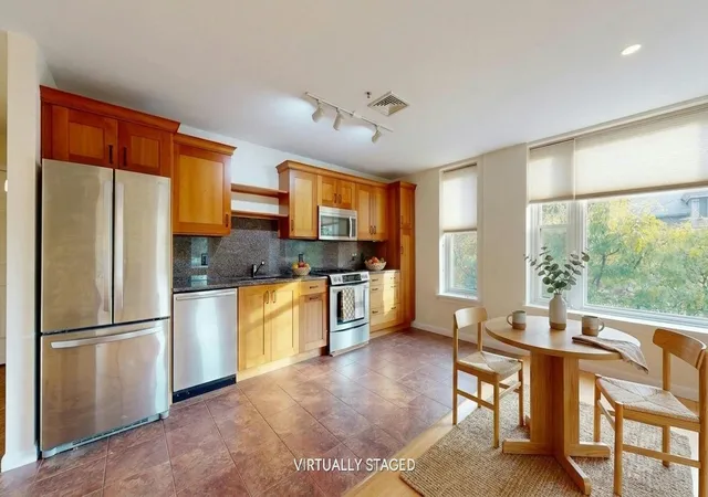 1st image of 230 College St #7, Burlington, VT 05401 | MLS# 5067576
