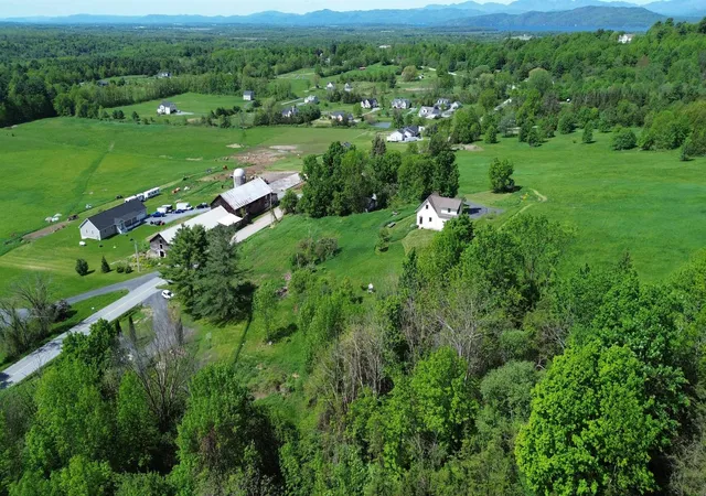 4th image of 7338 Spear St, Charlotte, VT 05445 | MLS# 5067969