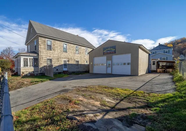 Photo 3 of Single family home for sale at 534 Champlain St, Berlin, NH 03570 | MLS# 5068437 | Listing updated on 2026-08-31