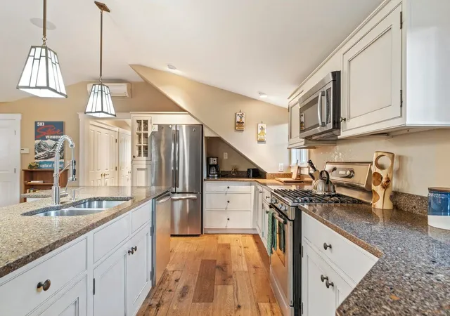 5th image of 299 Mountain Rd, Stowe, VT 05672 | MLS# 5068558