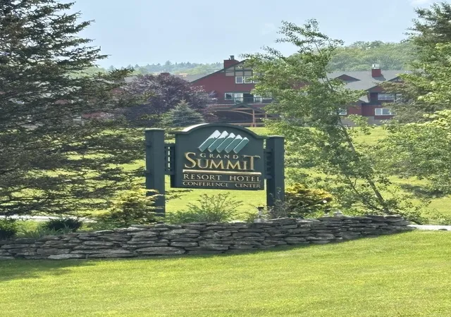 Homes for sale in Dover, VT | 152 - Qtr 3 89 Grand Summit Way #152, Dover, VT 05356 | MLS# 5068582