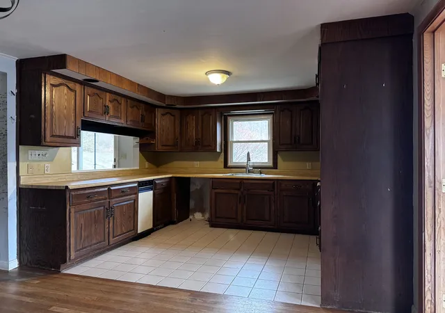 3rd image of 306 Turnpike Rd, New Ipswich, NH 03071 | MLS# 5068795