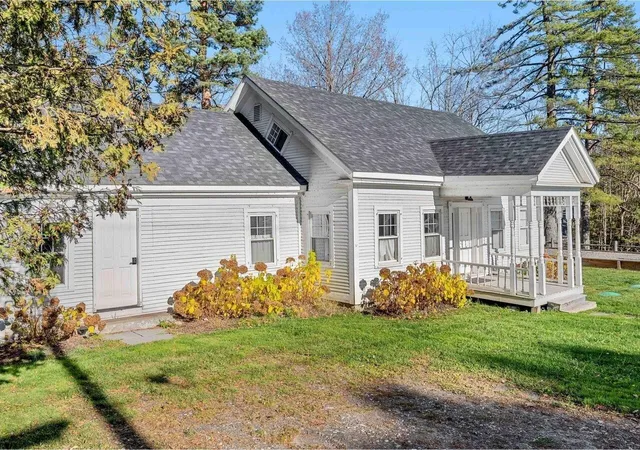 3rd image of 38 Beach Rd, Greensboro, VT 05841 | MLS# 5069071