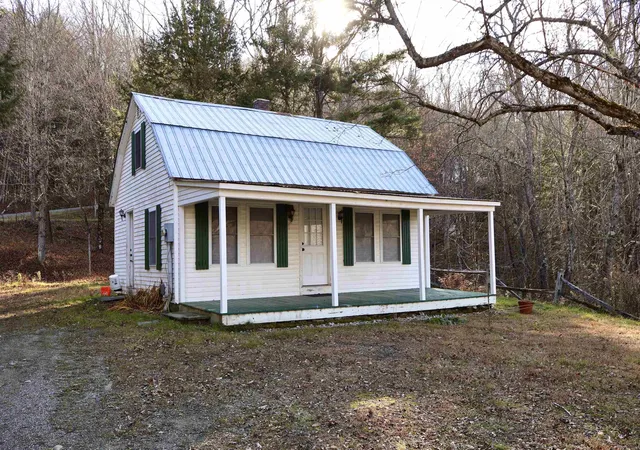 Homes for sale in Weston, VT | 29 Markham Ln, Weston, VT 05161 | MLS# 5069100