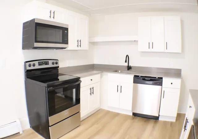 5th image of 291 Village St, Concord, NH 03303 | MLS# 5070107