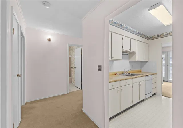 Photo 1 of Townhouse for sale at 100 Kennedy Dr #62, South Burlington, VT 05403 | MLS# 5070410 | Listing updated on 2026-08-18