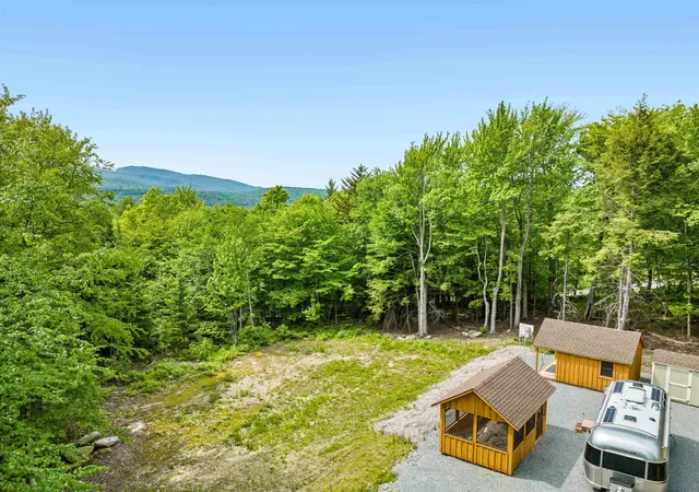 5th image of 156 White Birch Rd, Morristown, VT 05661 | MLS# 5070709