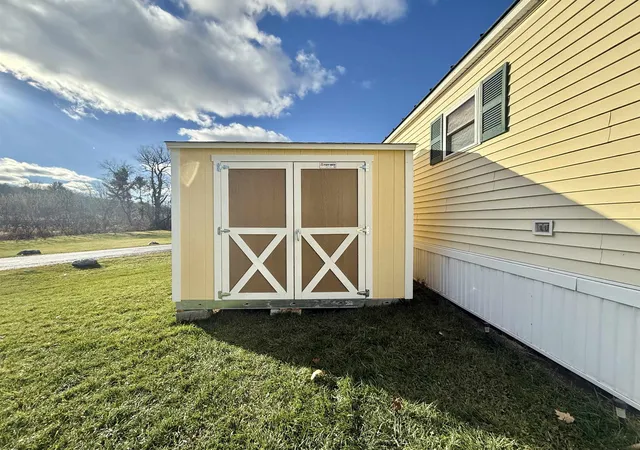 3rd image of 81 Cramton Ave #33, Castleton, VT 05735 | MLS# 5071258