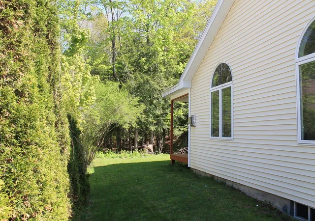 Photo 3 of Single family home for sale at 158 Pollard Rd, Lincoln, NH 03251 | MLS# 5071394 | Listing updated on 2026-09-09