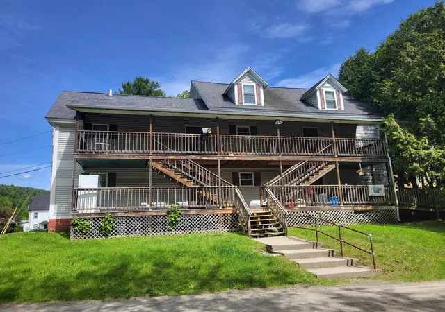 1st image of 129 Elm St, Saint Johnsbury, VT 05819 | MLS# 5071876