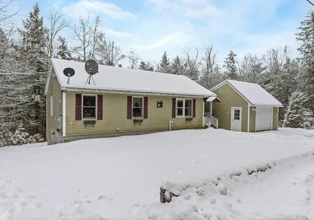 Photo 3 of Single family home for sale at 156 Trotting Track Rd, Wolfeboro, NH 03894 | MLS# 5072068 | Listing updated on 2026-07-10