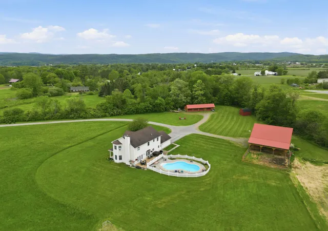 2nd image of 217 Airport Rd, North Haverhill, NH 03774 | MLS# 5072085