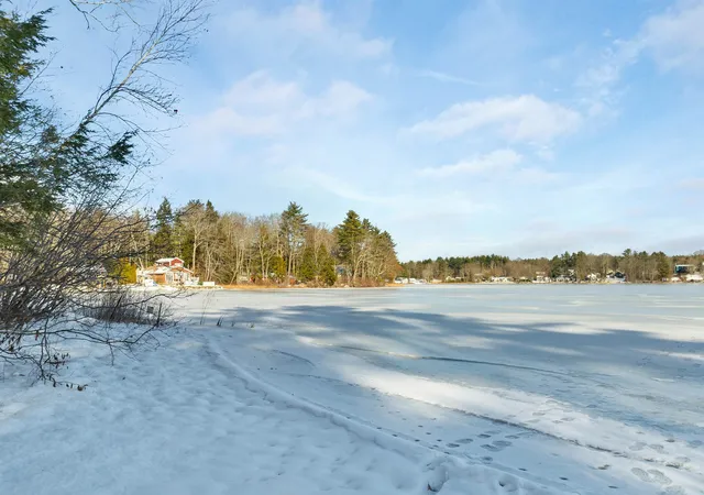 4th image of 26 Oak St, Northwood, NH 03261 | MLS# 5072139