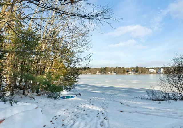 5th image of 26 Oak St, Northwood, NH 03261 | MLS# 5072139