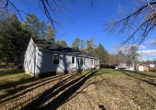 Photo 3 of Single family home for sale at 3803 Woodstock Rd, White River Junction, VT 05001 | MLS# 5072396 | Listing updated on 2026-09-08