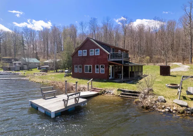 Single family home for sale at 24 West Shore Dr, Tinmouth, VT 05773 | MLS# 5072877