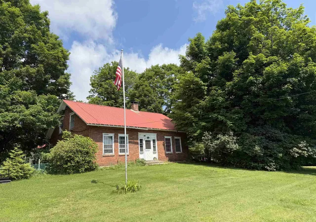 1st image of 2456 Route 5 Route, Derby, VT 05829 | MLS# 5072936