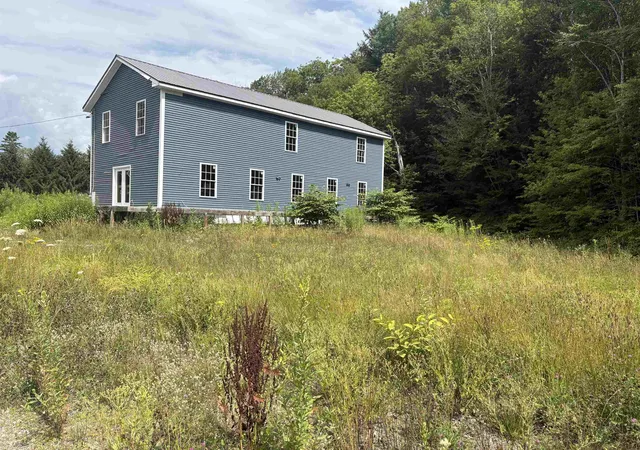 Photo 1 of Single family home for sale at 40 Fenton Rd, Chester, VT 05143 | MLS# 5073147 | Listing updated on 2026-08-04